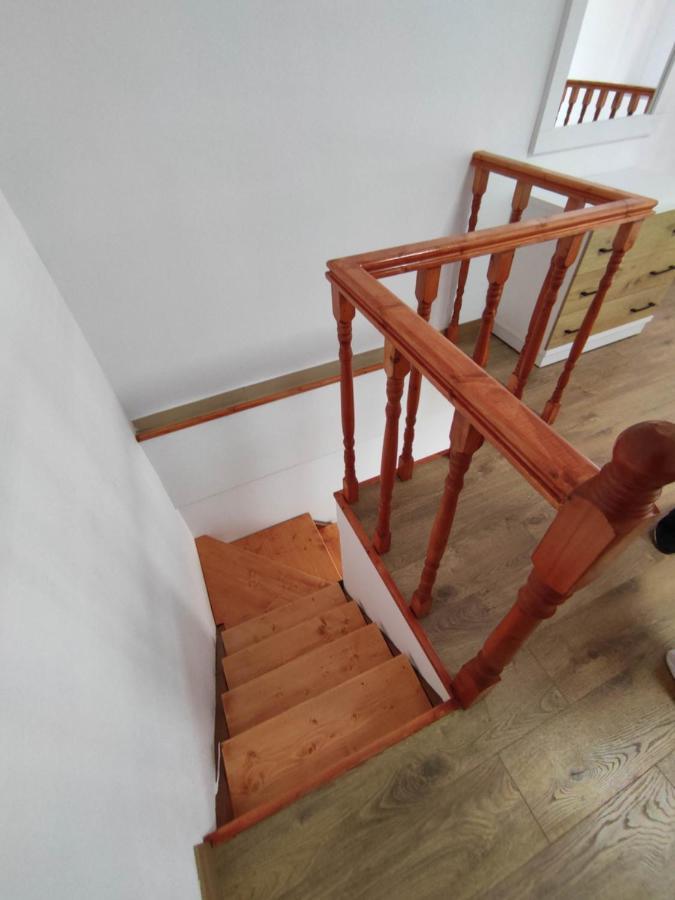 Rose Apartment Sarande Bagian luar foto